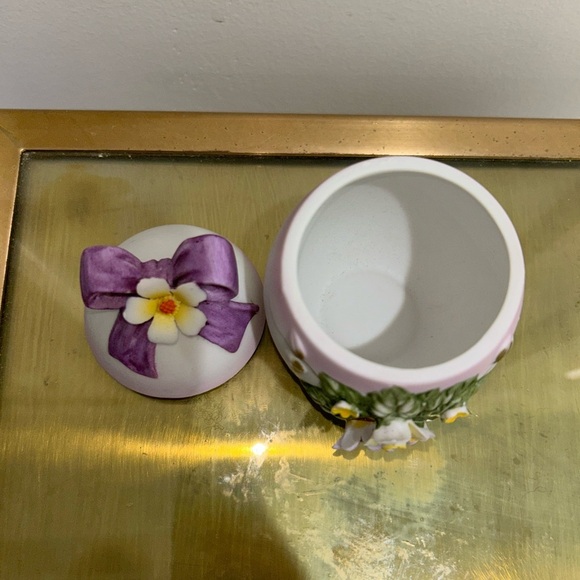 Vintage Floral Lefton China Hand Painted Porcelain Easter Egg Trinkets - Picture 6 of 10